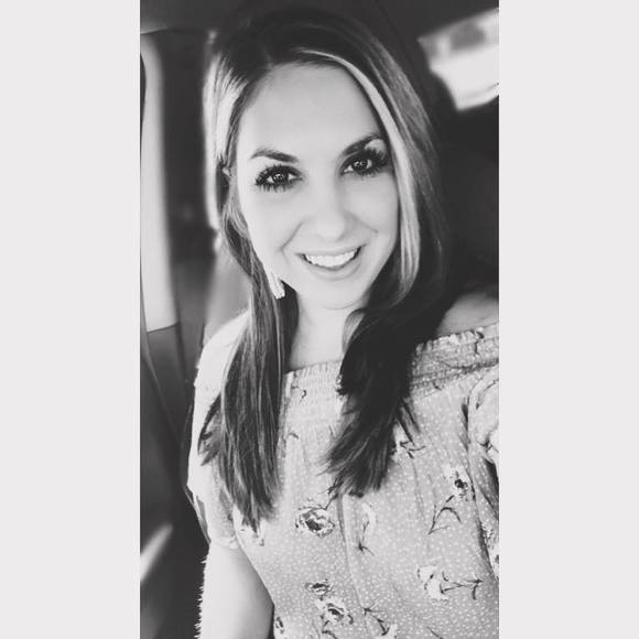 Meet your Posher, Brittany - Picture 1 of 1